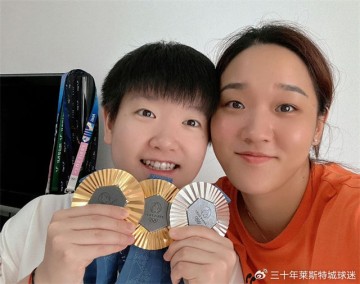 孙颖莎陪练退役有原因，王皓躲尴尬提问，日本人批评林诗栋跳球桌|国家队|孙铭阳|世乒赛|国乒|洛杉矶奥运会_新浪体育_新浪新闻