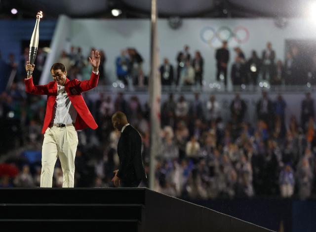 1732174588112018542.jpg 巴黎奥运会+_+巴黎奥运会开幕XxjpseC008509_20240727_MVPFN0A001.jpg